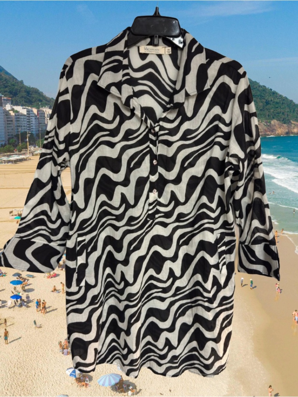 Blu Threads Cover Up Tunic Top Black White Abstract Zebra Print Lightweight